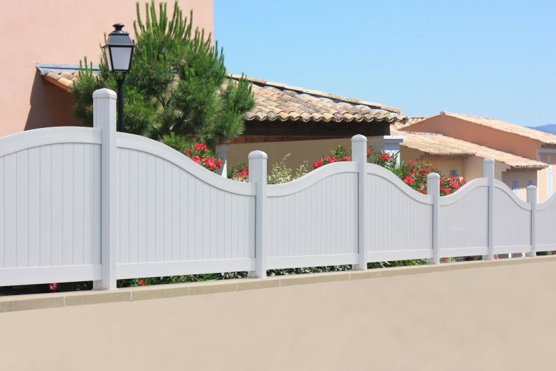Pool Fence Installation Cost — Cost of Pool Fence Installation