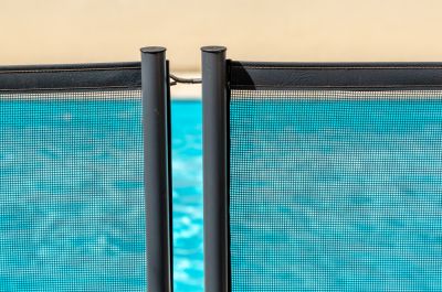 Mesh Pool Fence Installation
